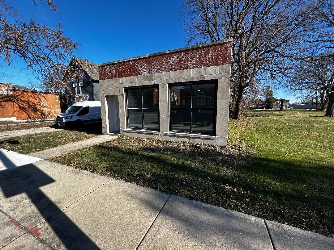 1209 S 5th Avenue, Maywood, IL