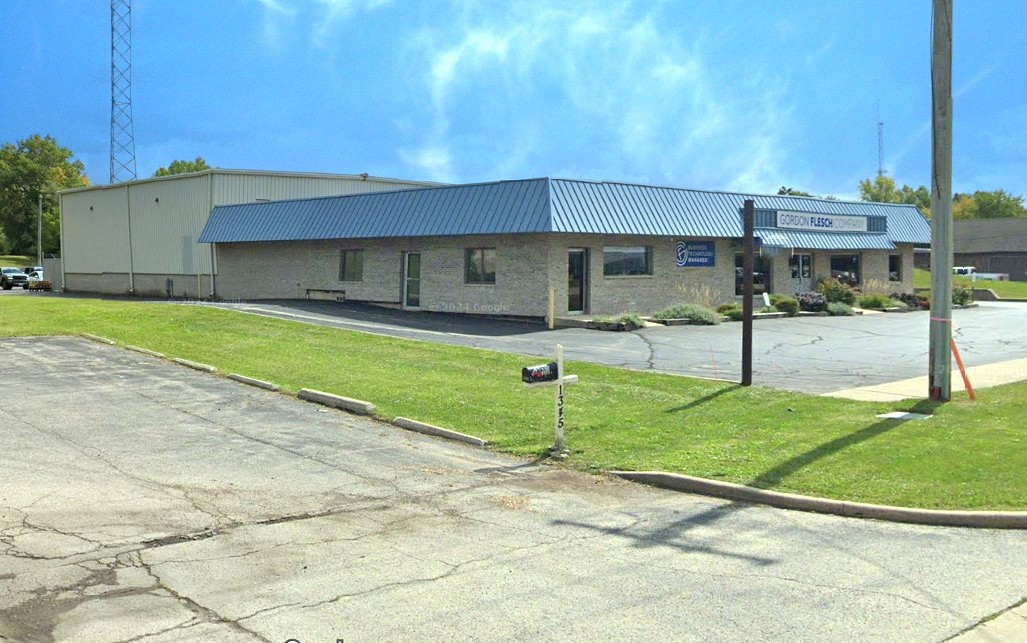 1375 S Eastwood Drive, Woodstock, IL