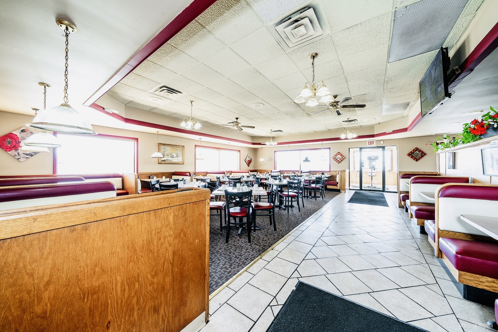 514 S Governors Highway, Peotone, IL