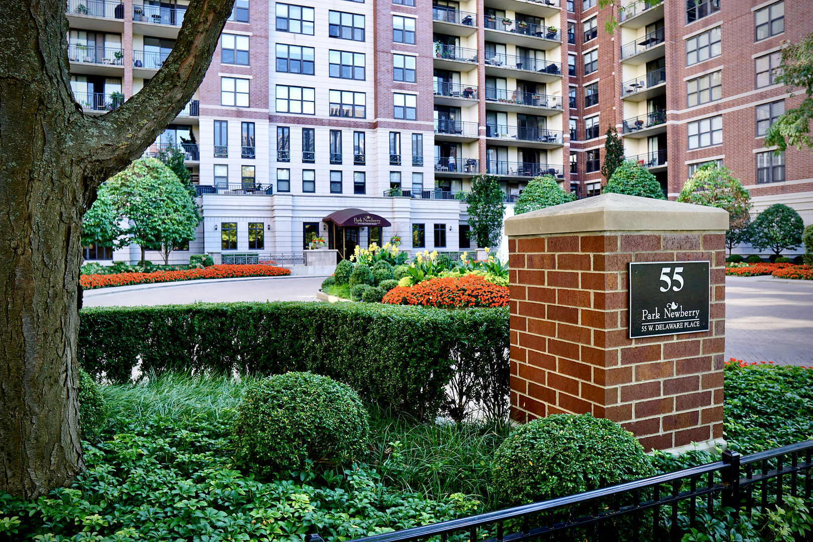 55 W Delaware Place #221, Chicago, IL