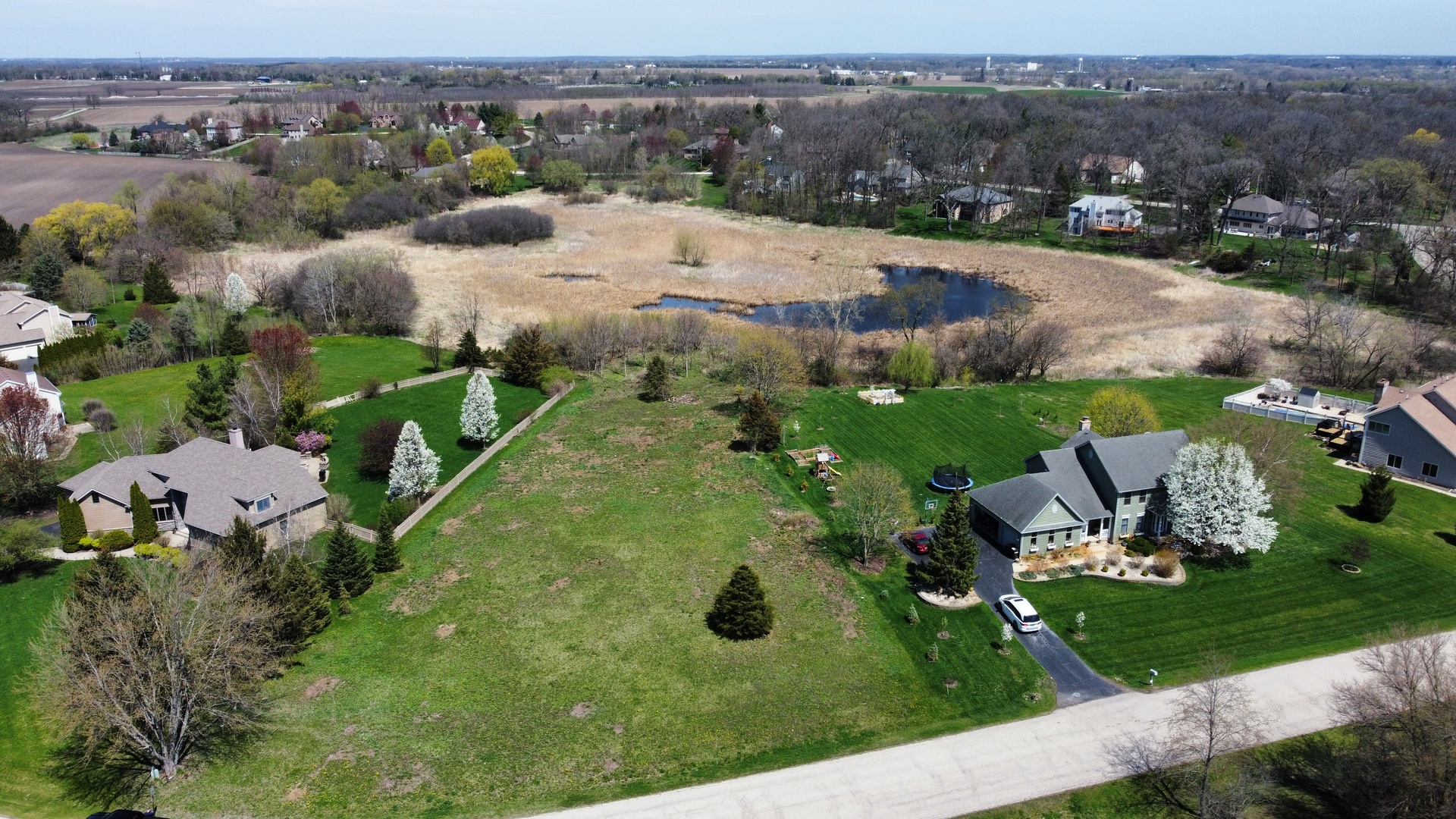 6114 Whiteoak Drive, McHenry, IL