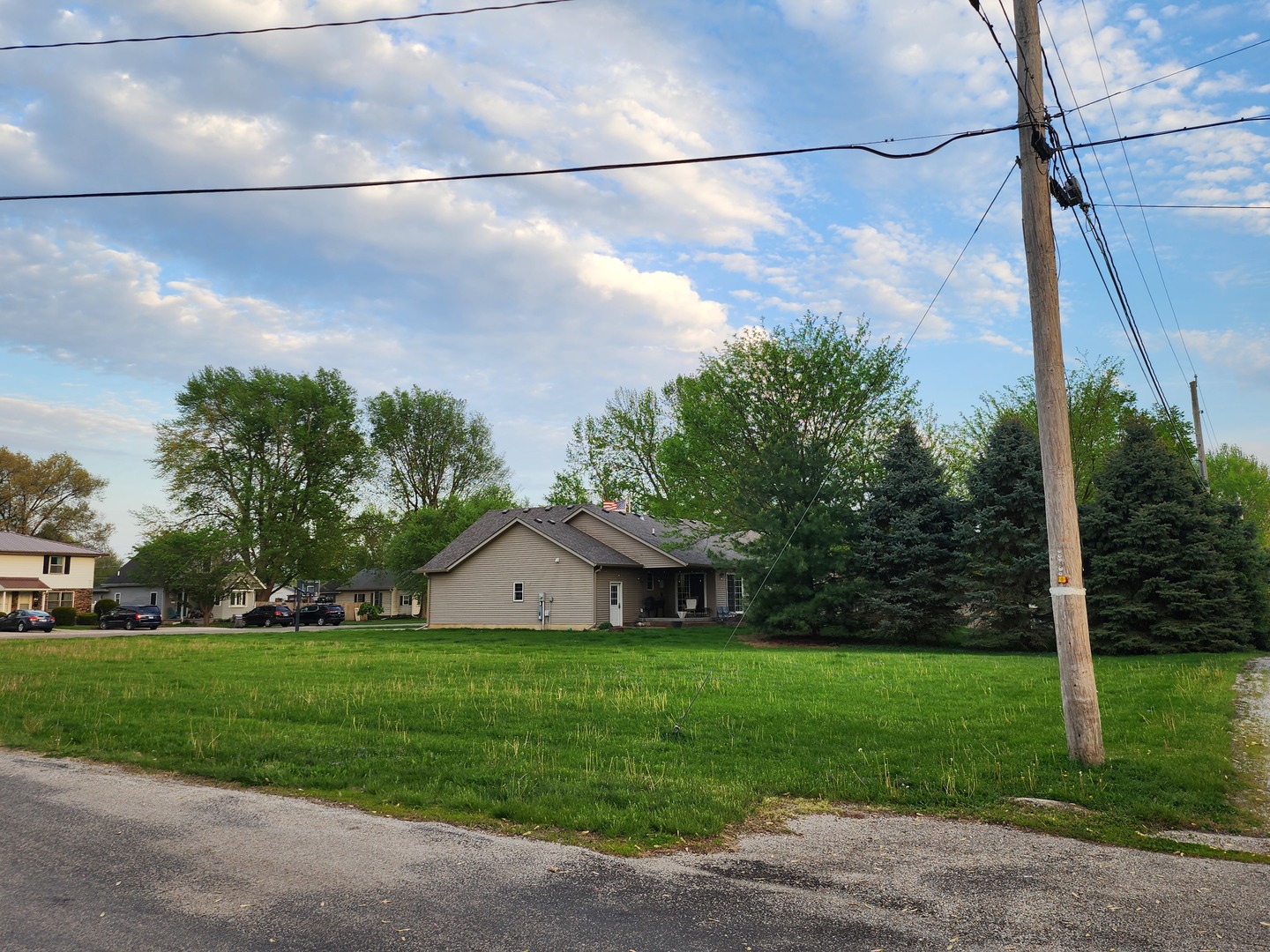 515 Oglesby Avenue, Lincoln, IL