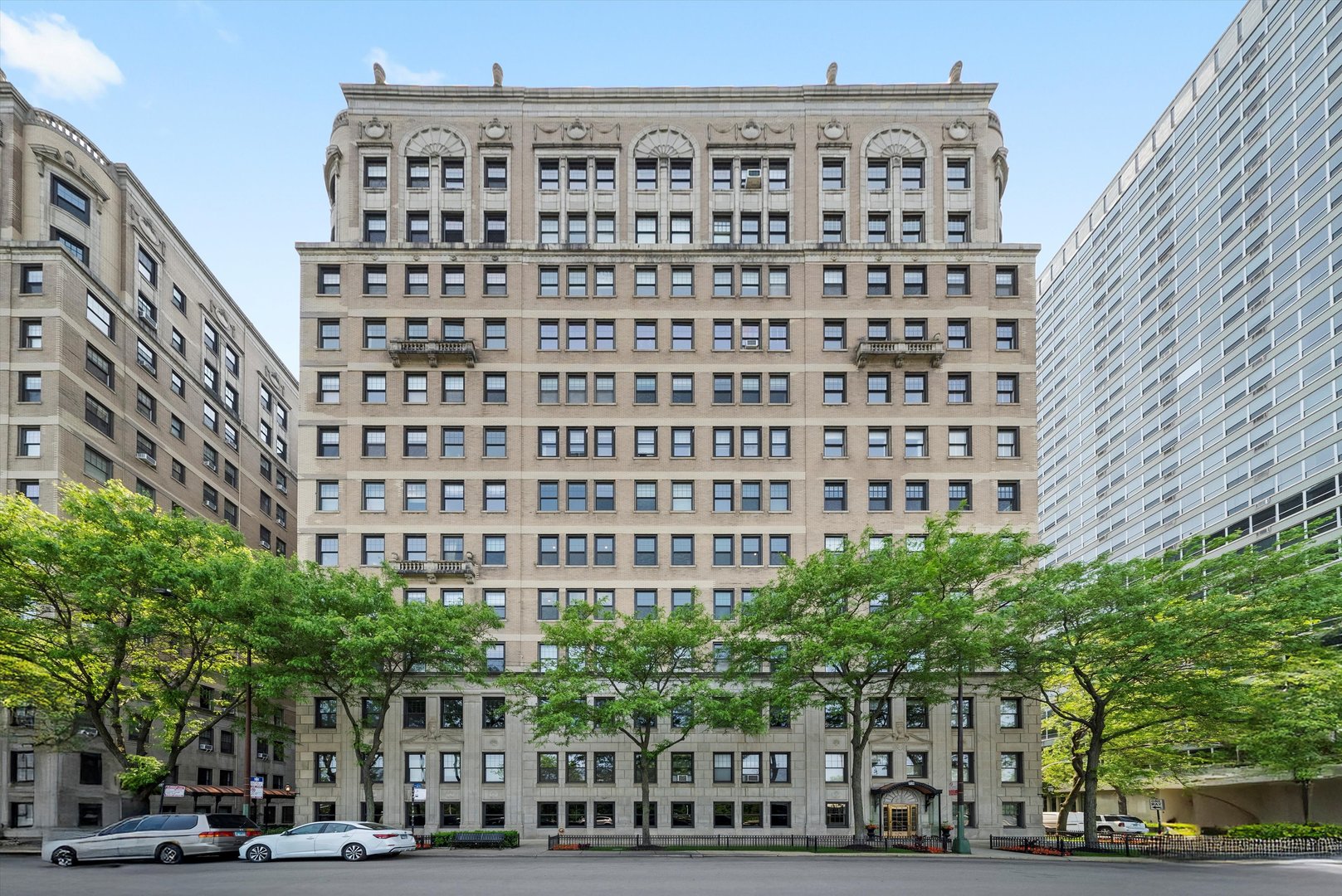 3530 N Lake Shore Drive #12B, Chicago, IL