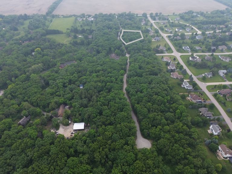 7408 Forest Oak Drive, McHenry, IL