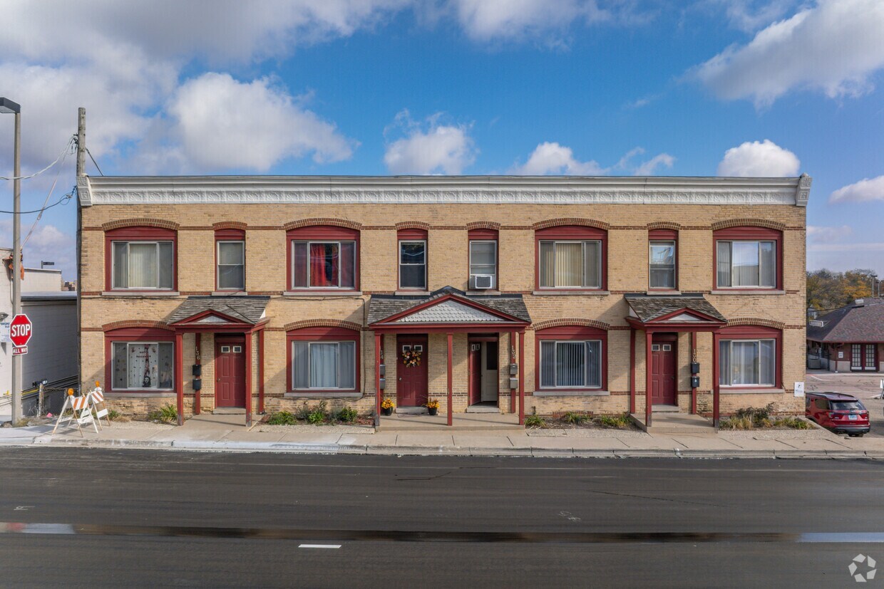 130 Washington Street, Woodstock, IL