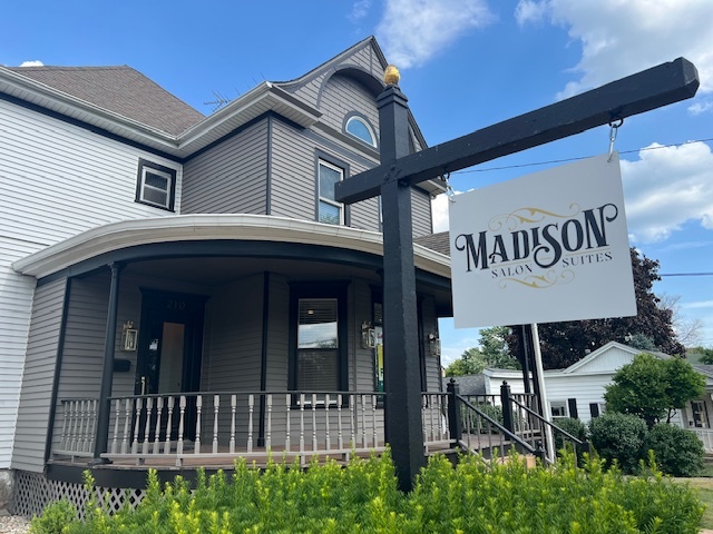 210 N Madison Street, Woodstock, IL
