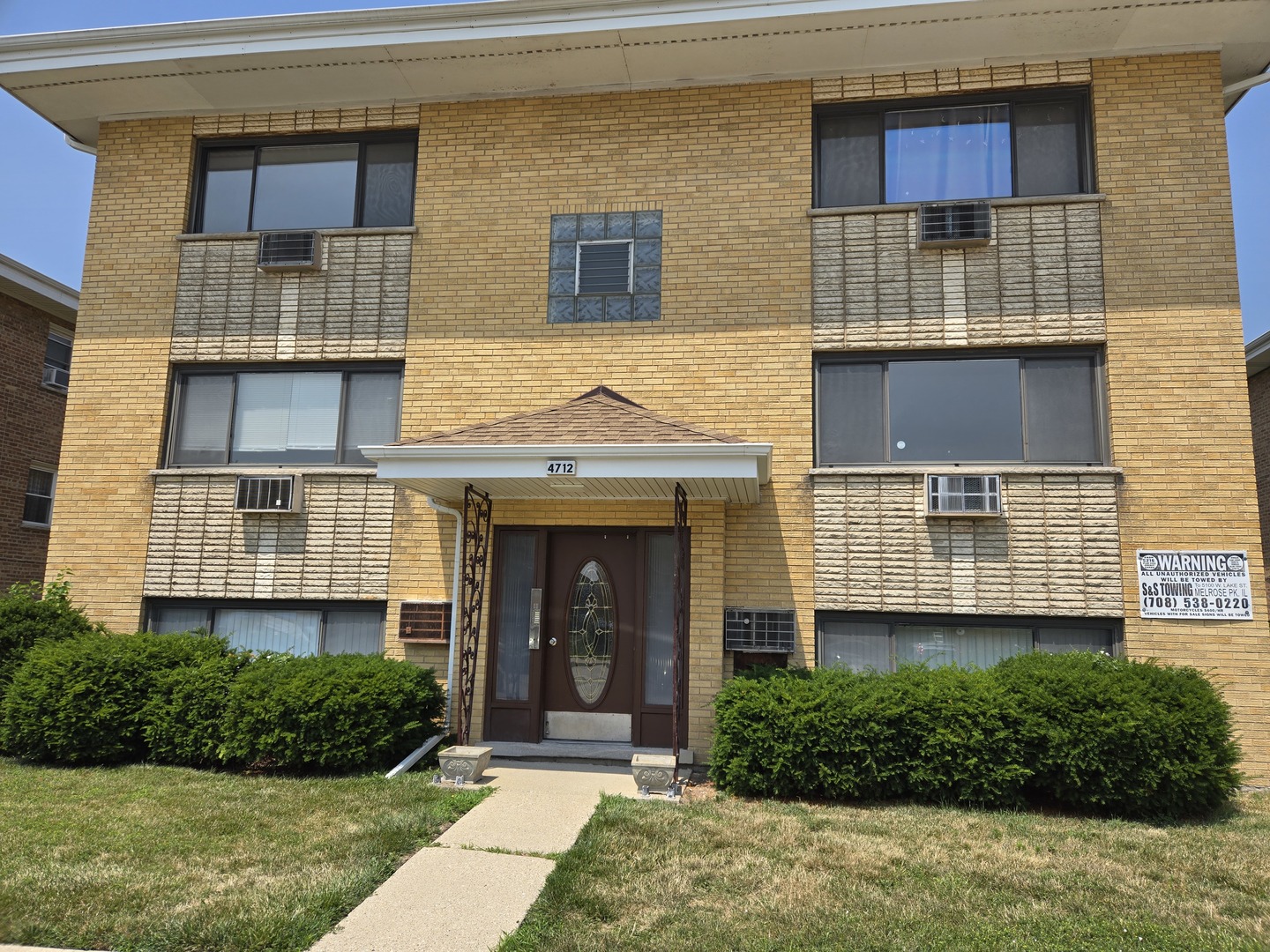4712 N Olcott Avenue #2W, Harwood Heights, IL