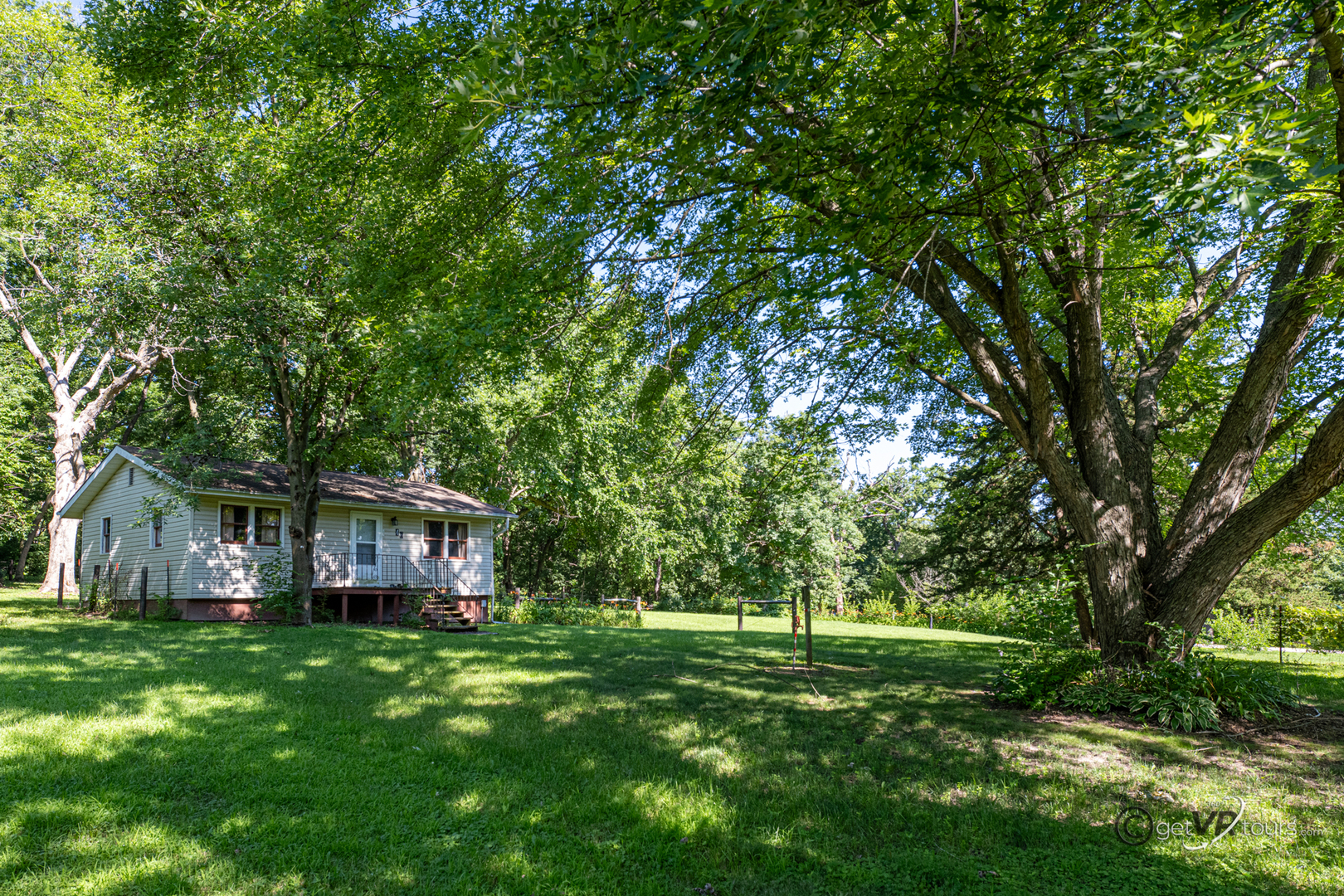 46 Oak Valley Drive, Elizabeth, IL