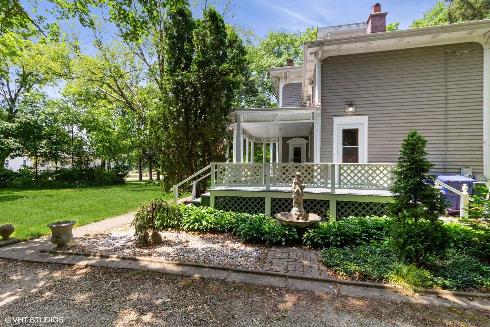 100 E Miller Avenue, Hinckley, IL