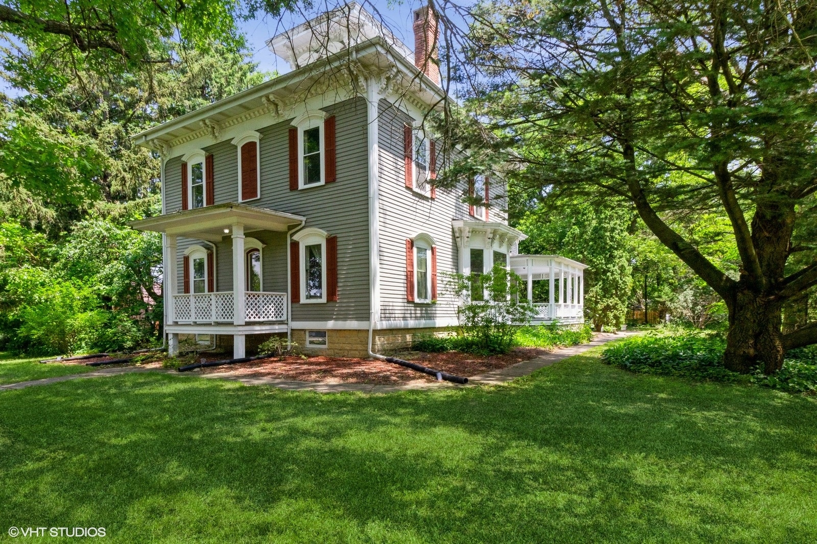 100 E Miller Avenue, Hinckley, IL