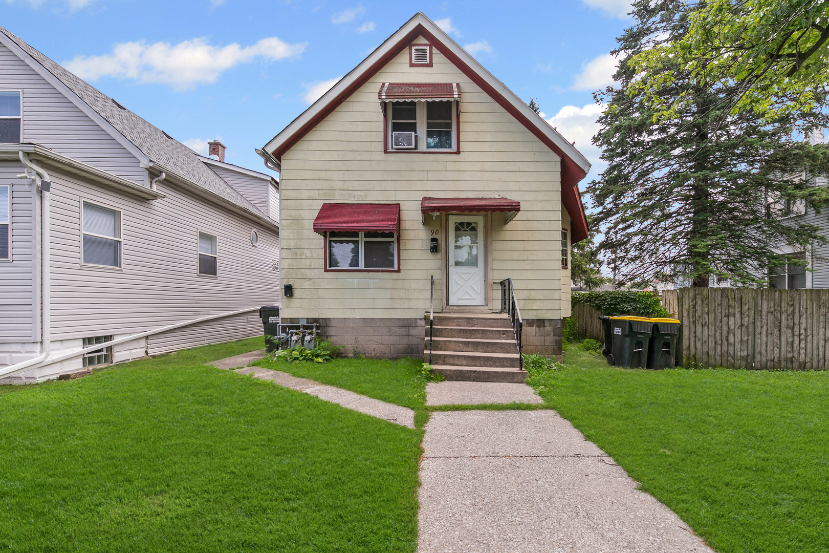 90 W 28th Place, South Chicago Heights, IL