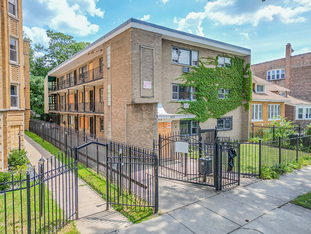 7727 S Colfax Avenue, Chicago, IL
