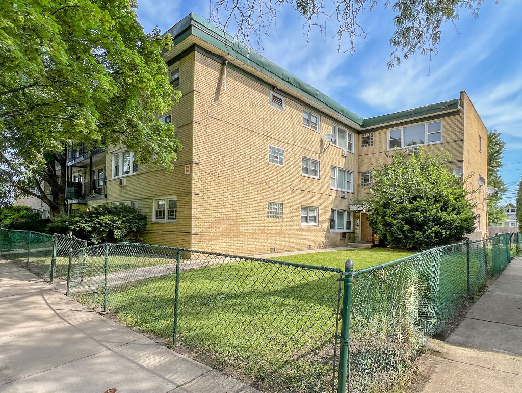 8743 S Beverly Avenue, Chicago, IL