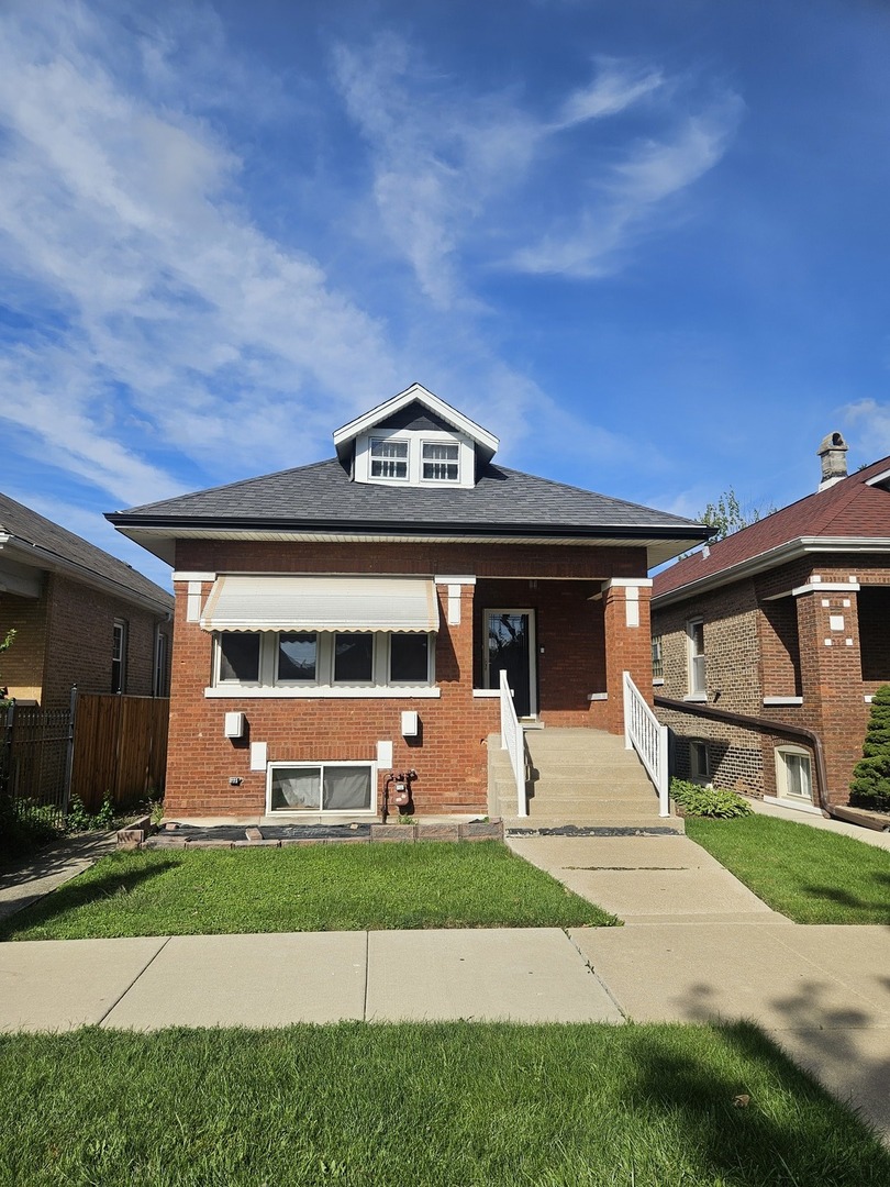 5722 S Mozart Street, Chicago, IL