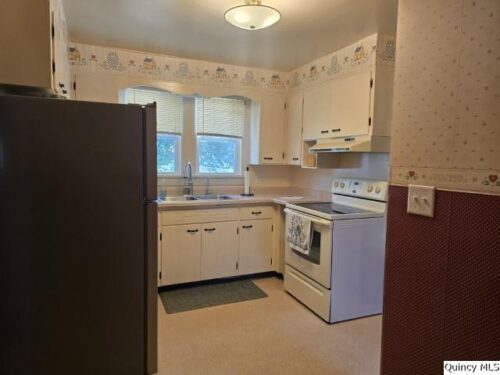 417 N Washington Street, Carthage, IL
