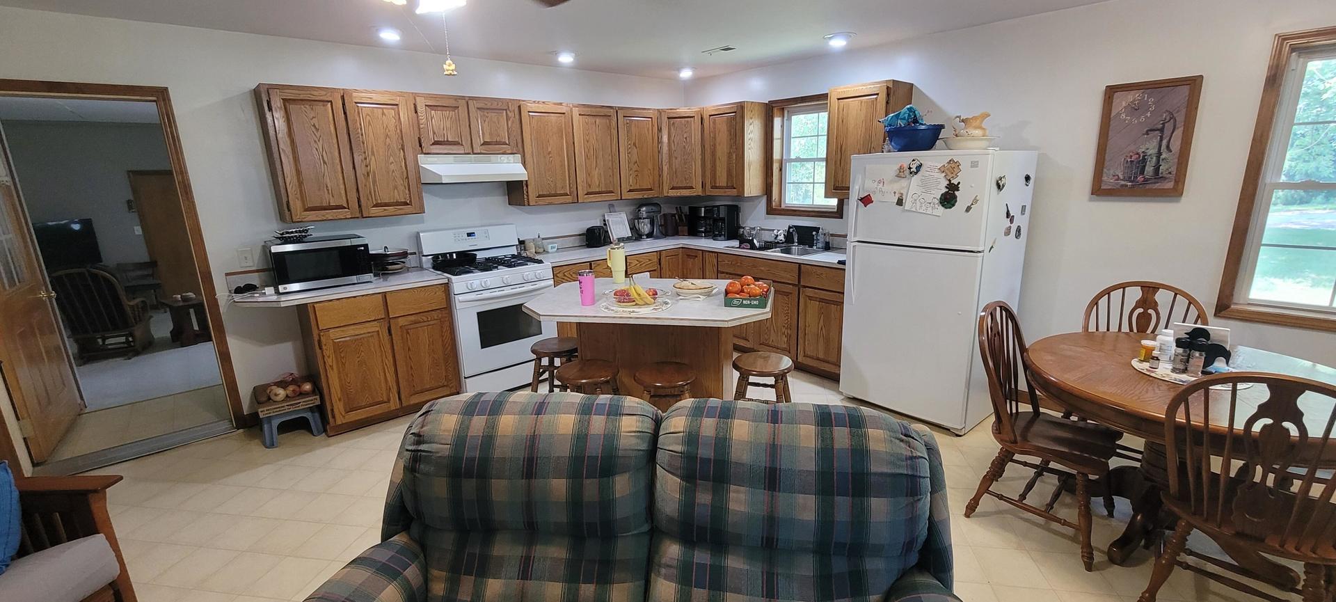 15772 E 1000th Avenue, Newton, IL