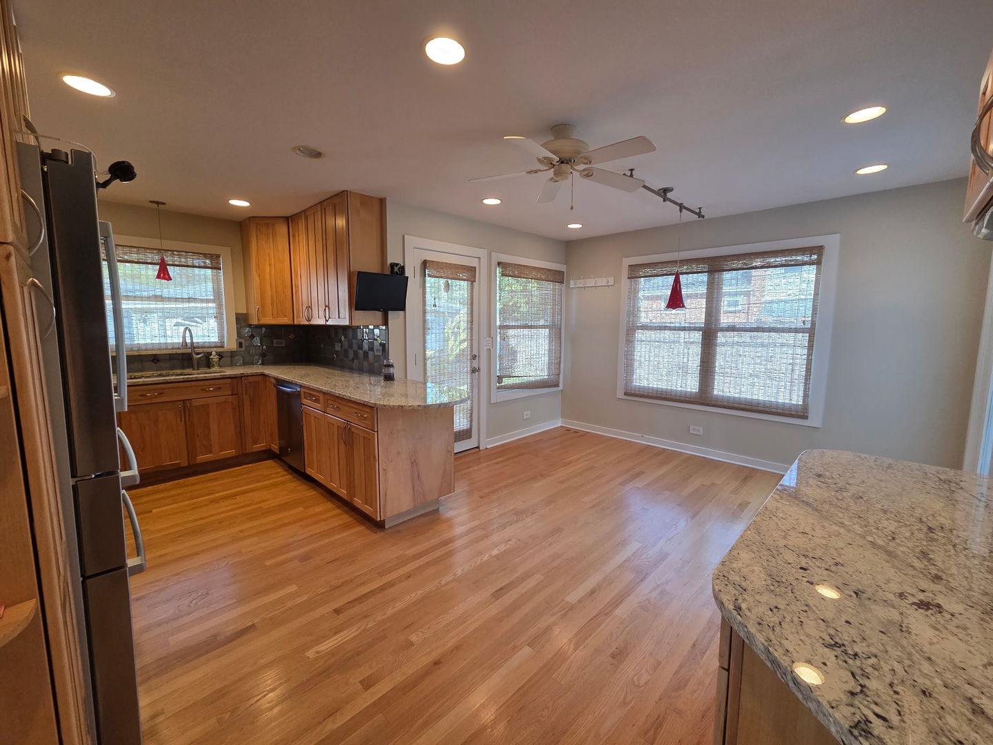 133 James Court, Glenview, IL