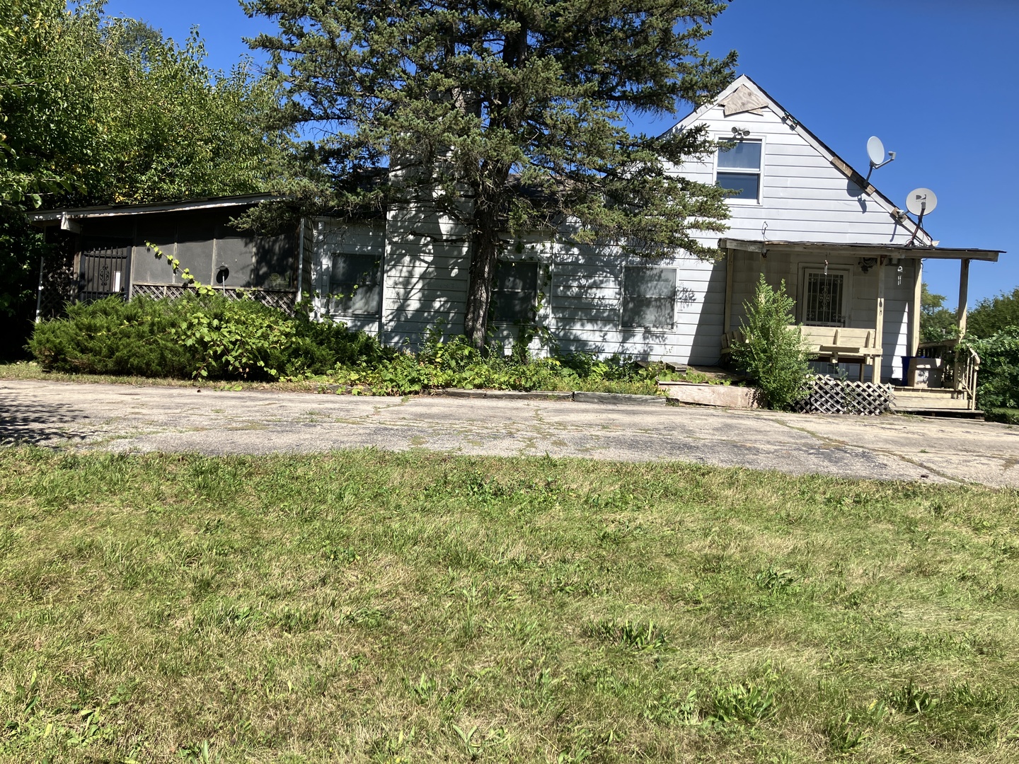 24W459 Lawrence Avenue, Roselle, IL