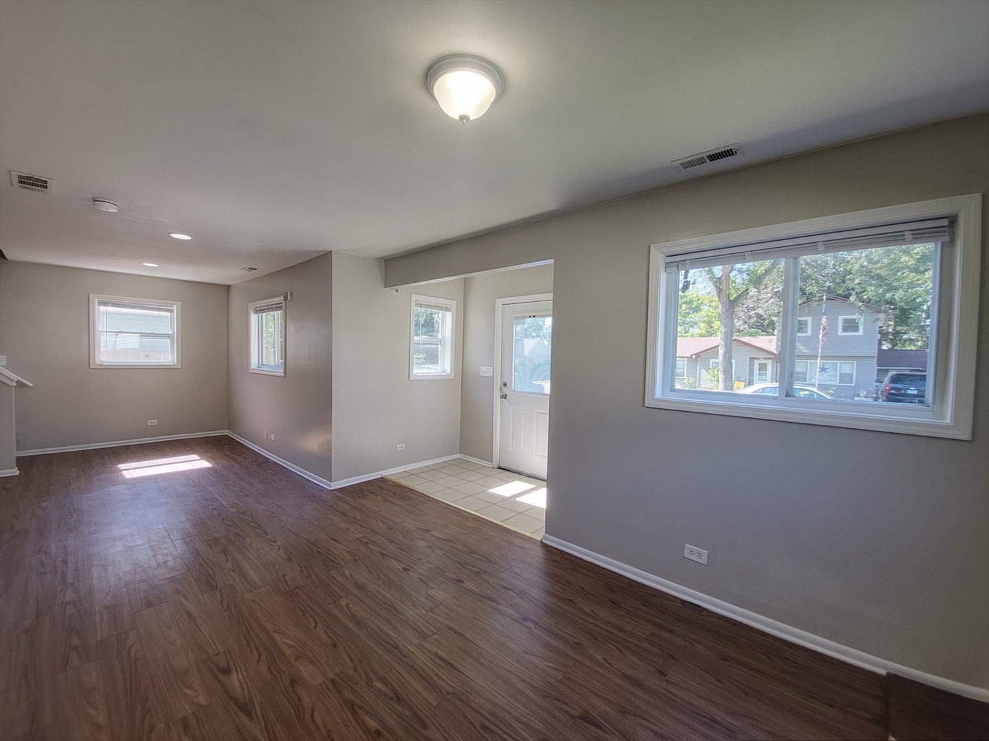 121 Highmoor Drive, Round Lake Park, IL