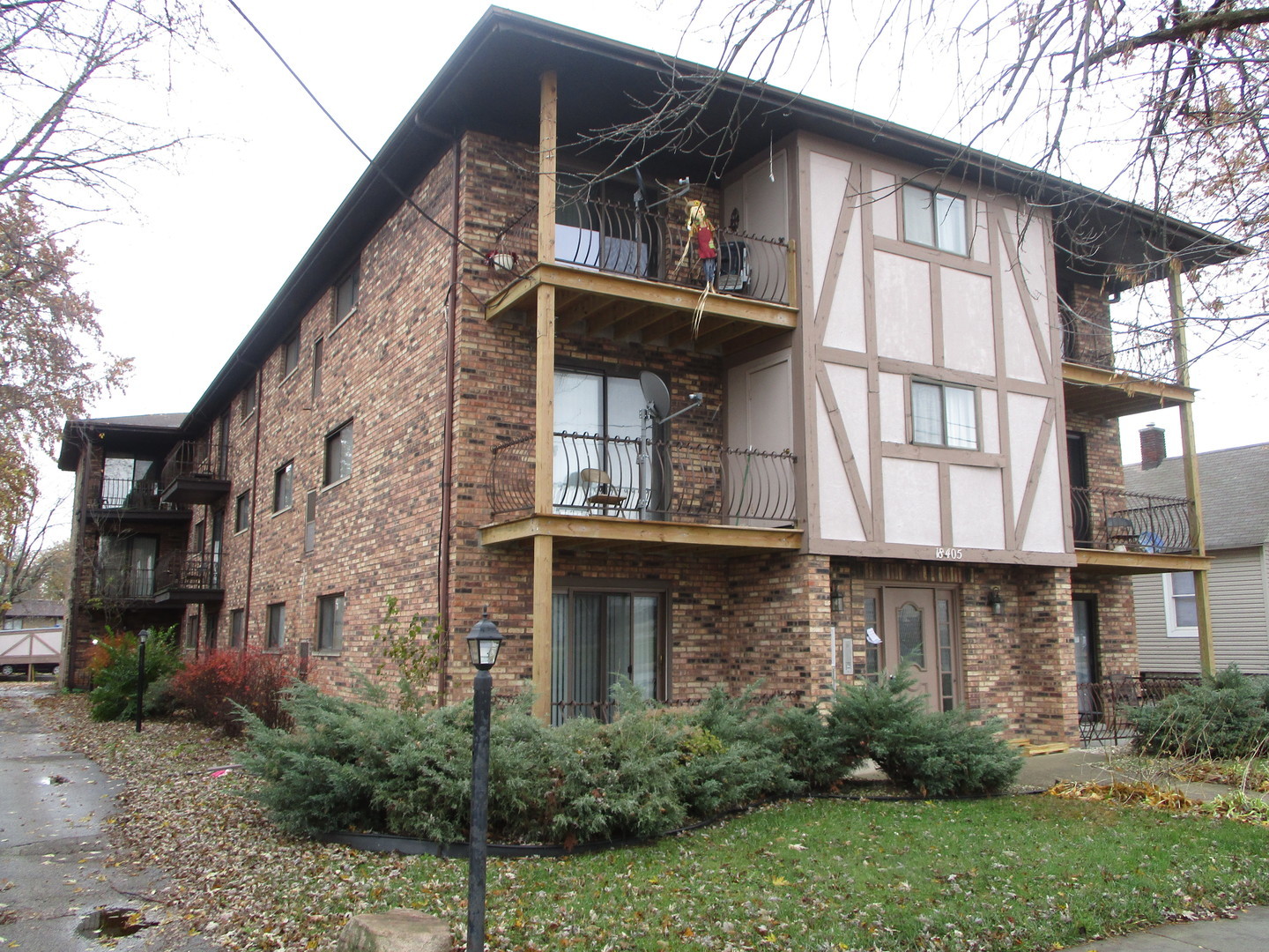 18405 Wentworth Avenue #1D, Lansing, IL