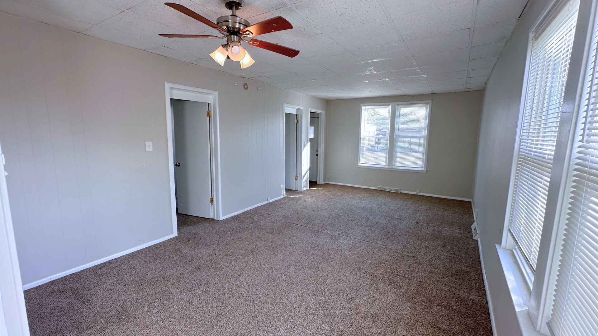 3728 Chicago Road, Steger, IL