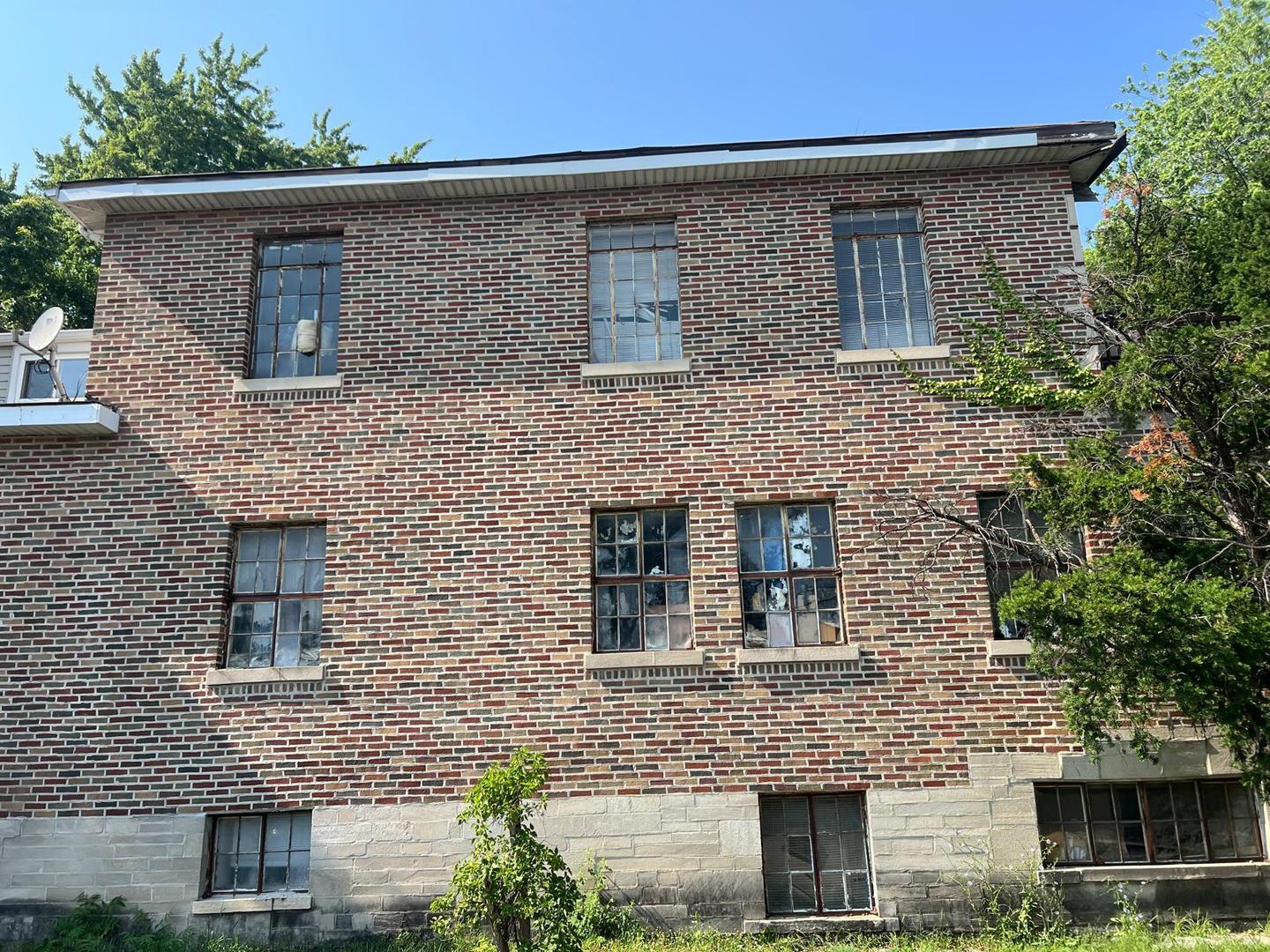 1718 S 6th Avenue, Maywood, IL