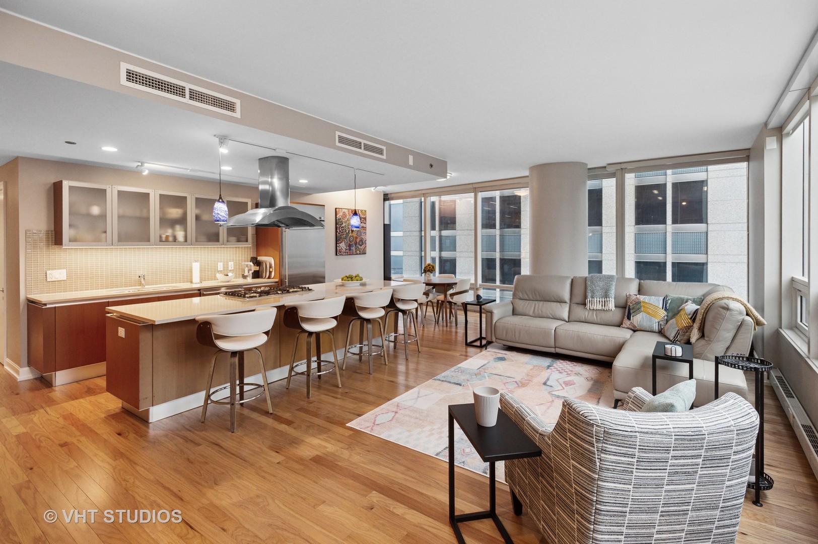 340 E Randolph Street #1506, Chicago, IL