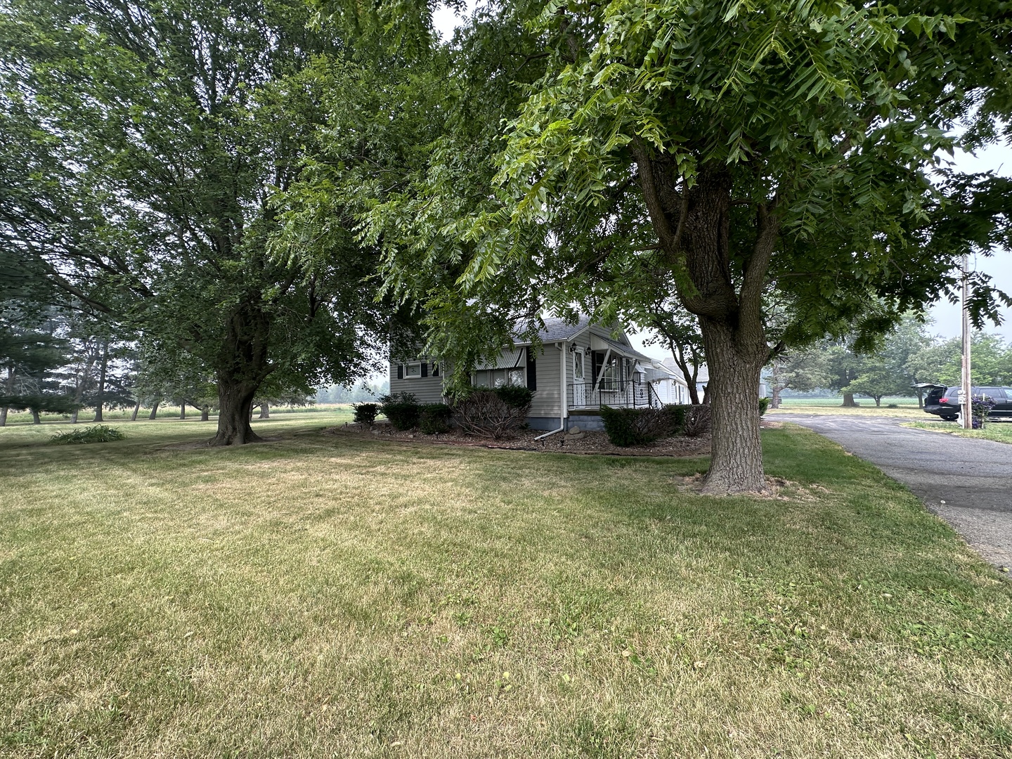 12454 Cracker Road, Farmer City, IL