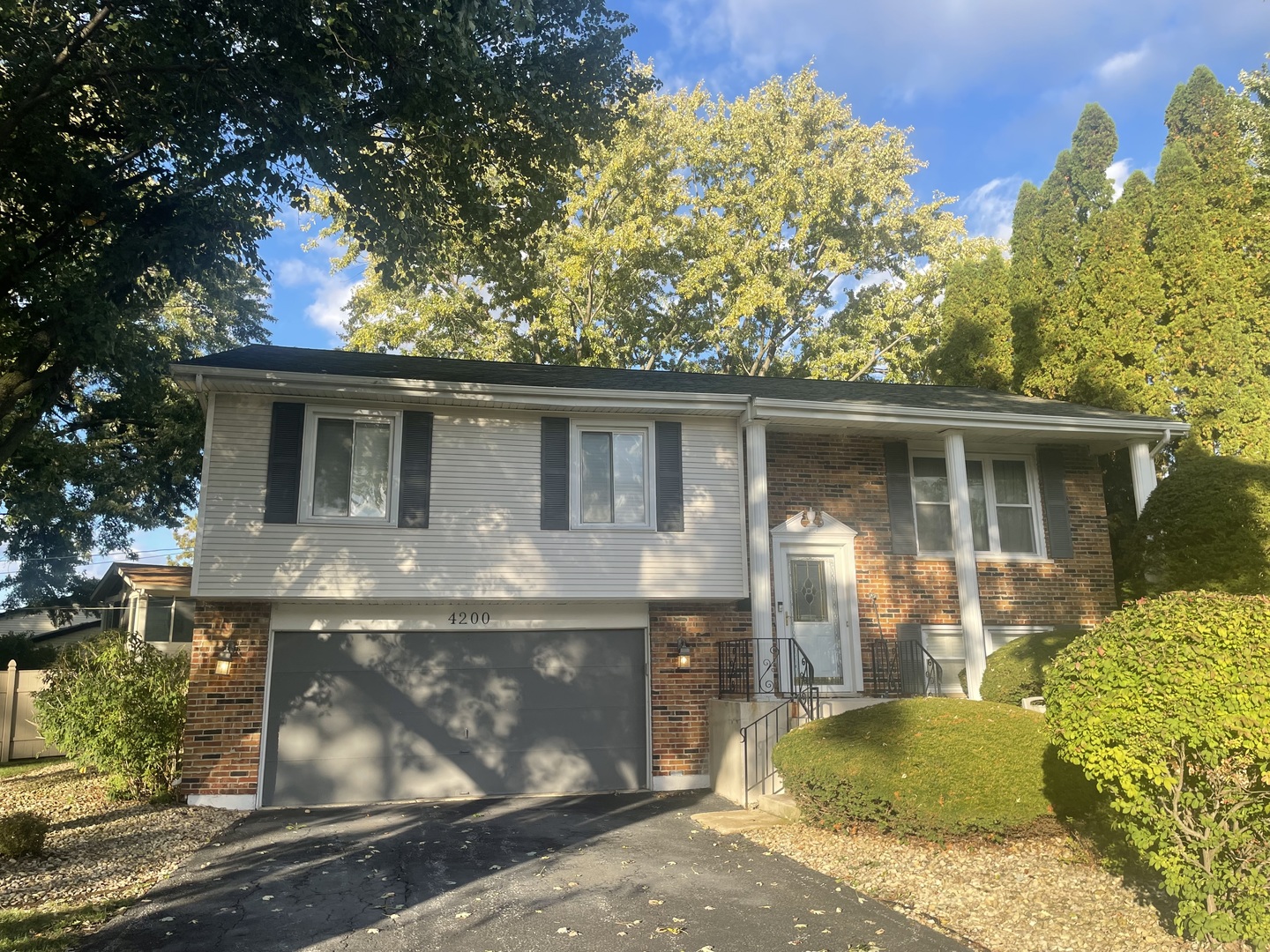 4200 W 176th Place, Country Club Hills, IL