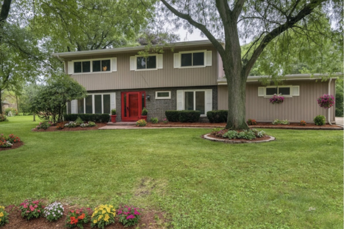 206 Julie Drive, Kankakee, IL