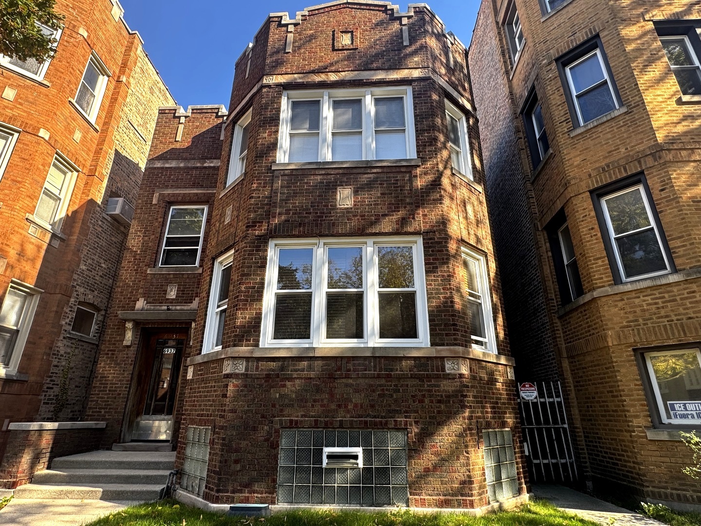 6937 S Merrill Avenue, Chicago, IL