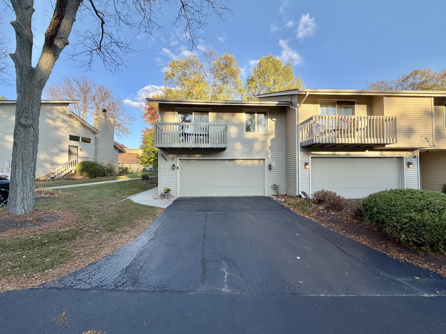 4685 High Point Drive #17, Rockford, IL