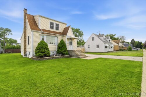111 S Roy Avenue, Northlake, IL