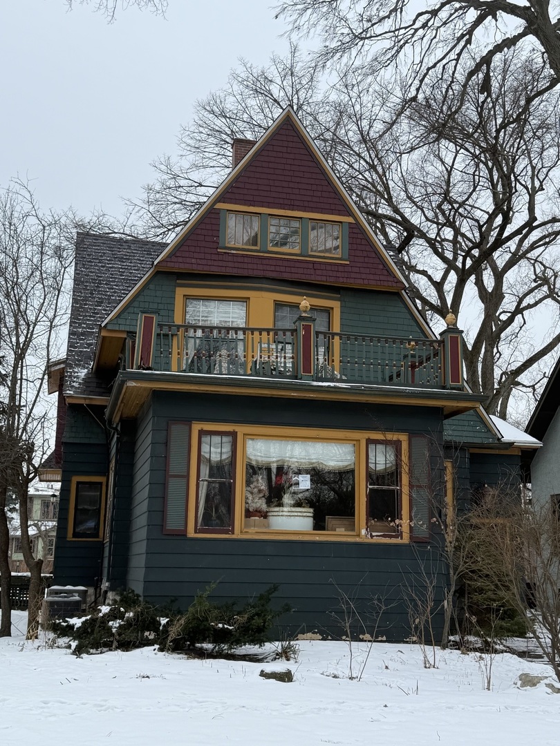 193 Herrick Road, Riverside, IL