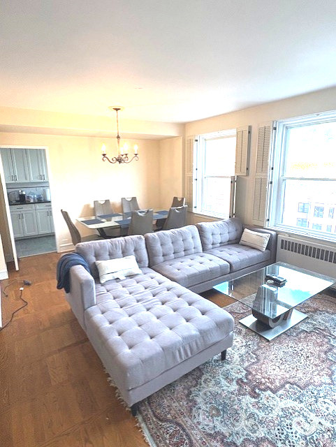 1585 Ridge Avenue #608, Evanston, IL