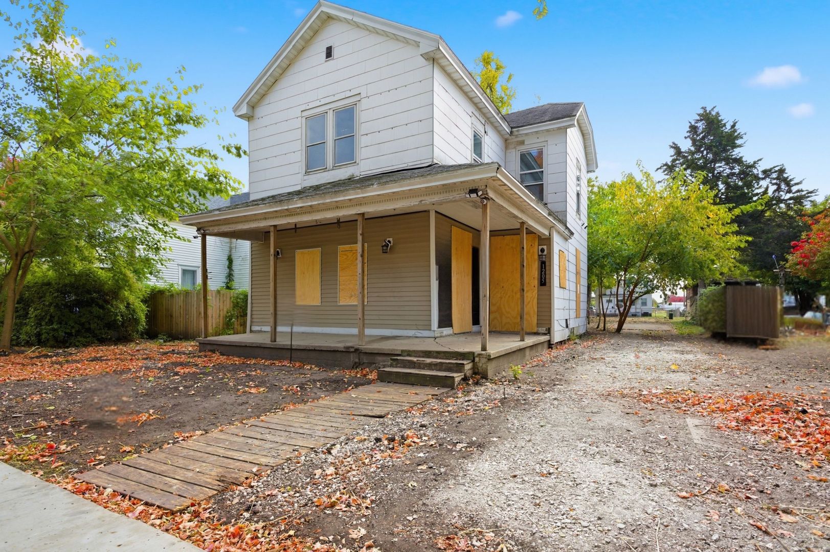 1205 Champaign Avenue, Mattoon, IL