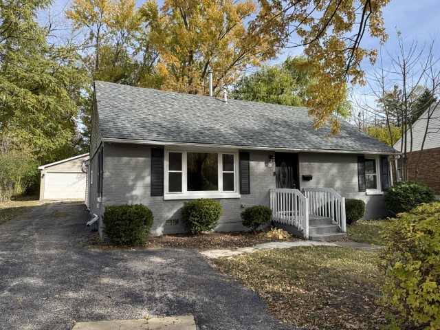 54 Mionske Drive, Lake Zurich, IL