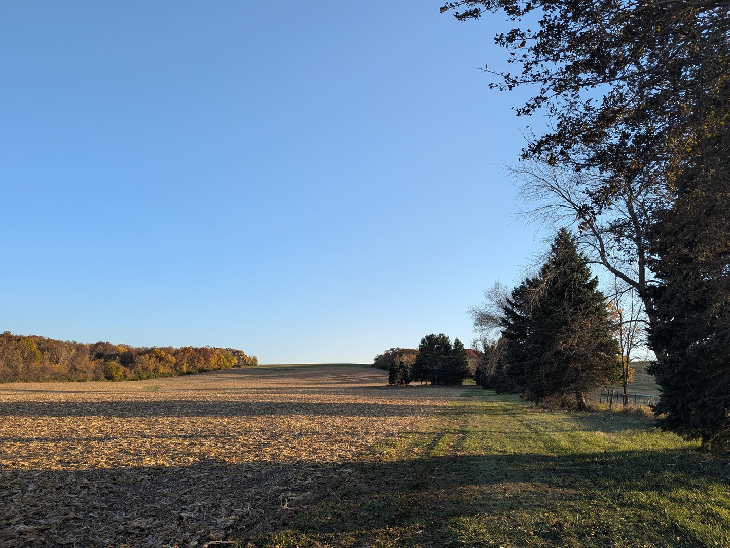 0000 State Line Road, Durand, IL