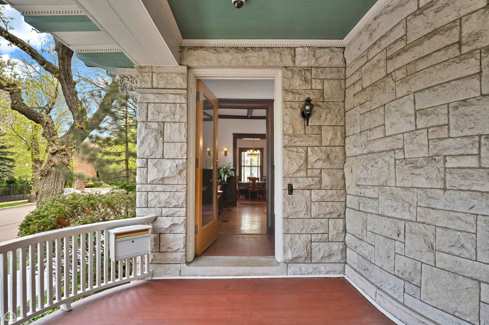4801 S Kimbark Avenue, Chicago, IL