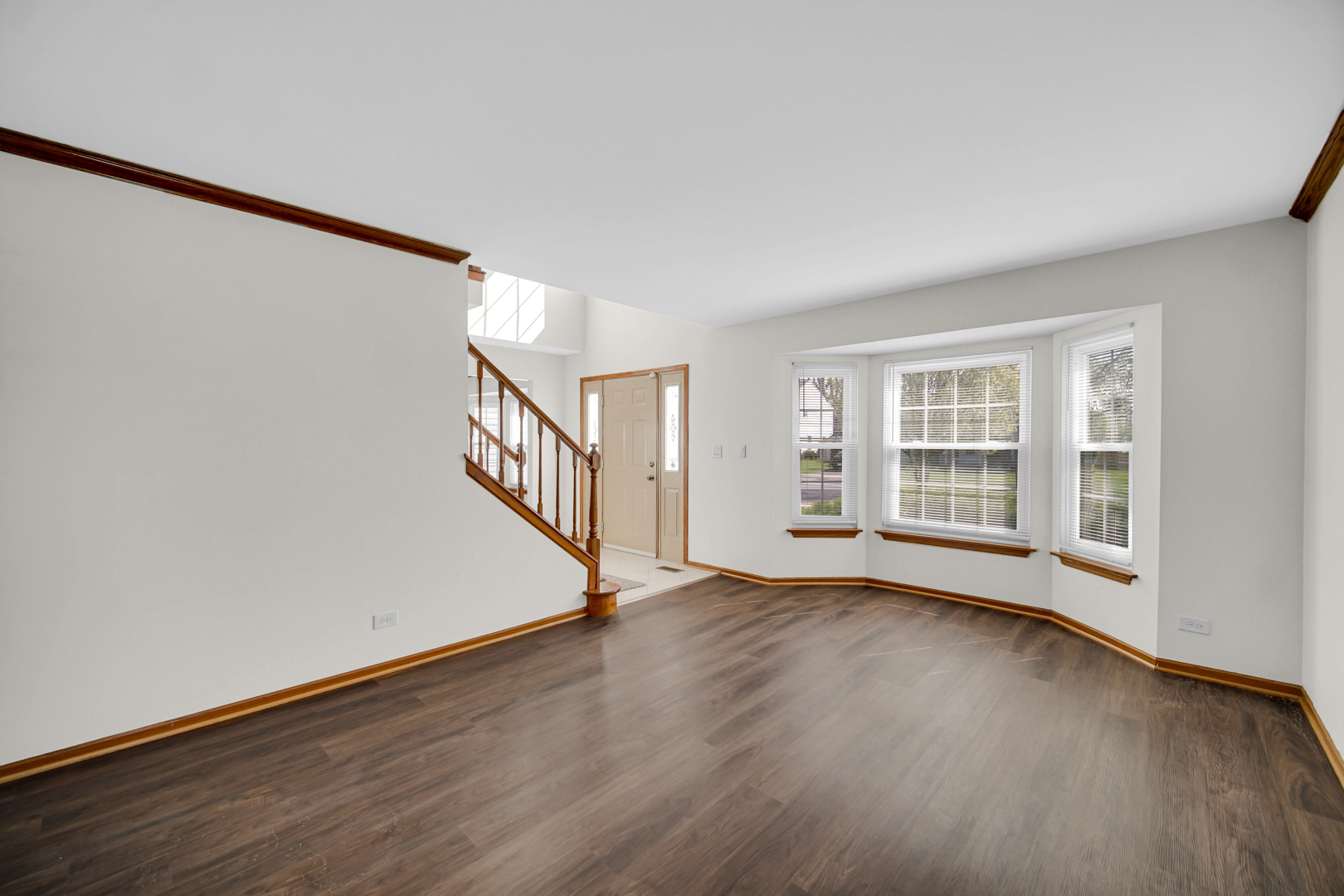 1283 Rose Avenue, Carol Stream, IL