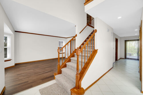 1283 Rose Avenue, Carol Stream, IL