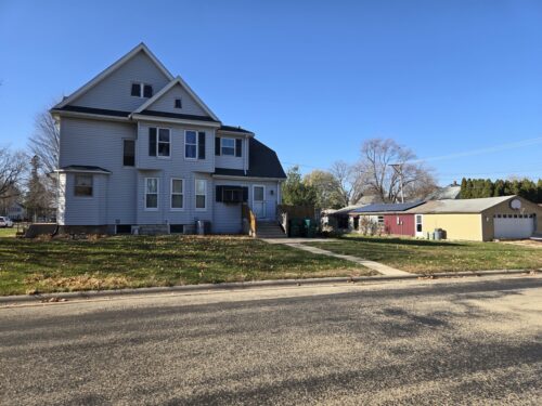 516 E Buffalo Street, Polo, IL