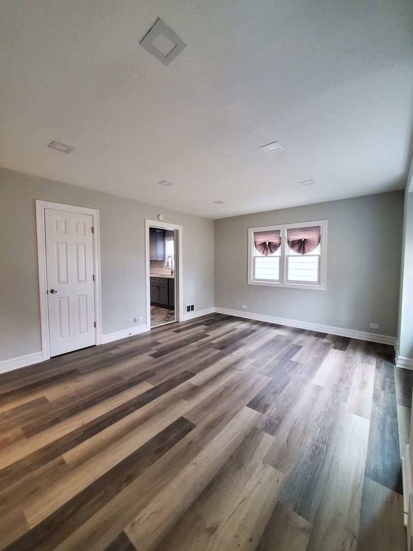 14529 Clinton Street, Harvey, IL