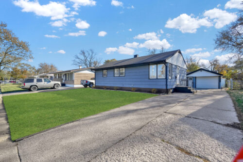 19 Mohawk Drive, Thornton, IL