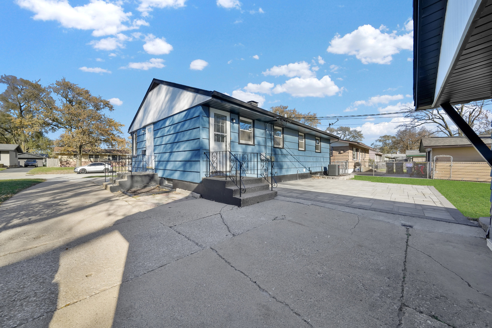 19 Mohawk Drive, Thornton, IL