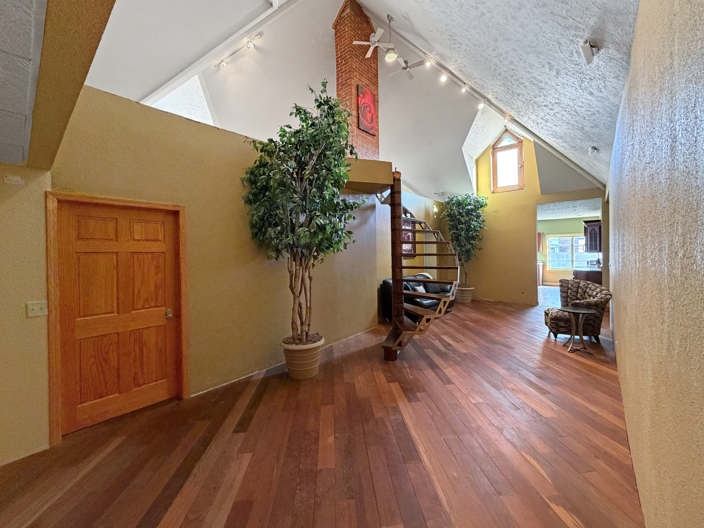 222 W Exchange Street, Freeport, IL