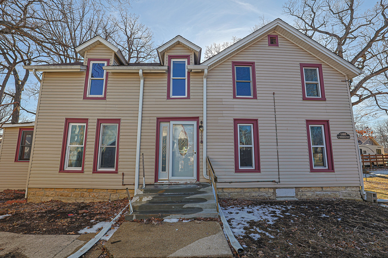 1408 E Washington Street, Joliet, IL