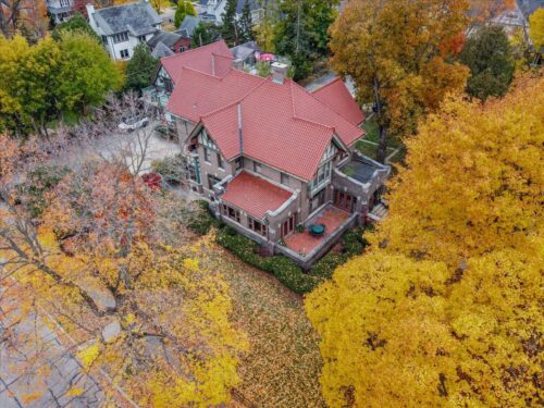 305 Oregon Avenue, West Dundee, IL
