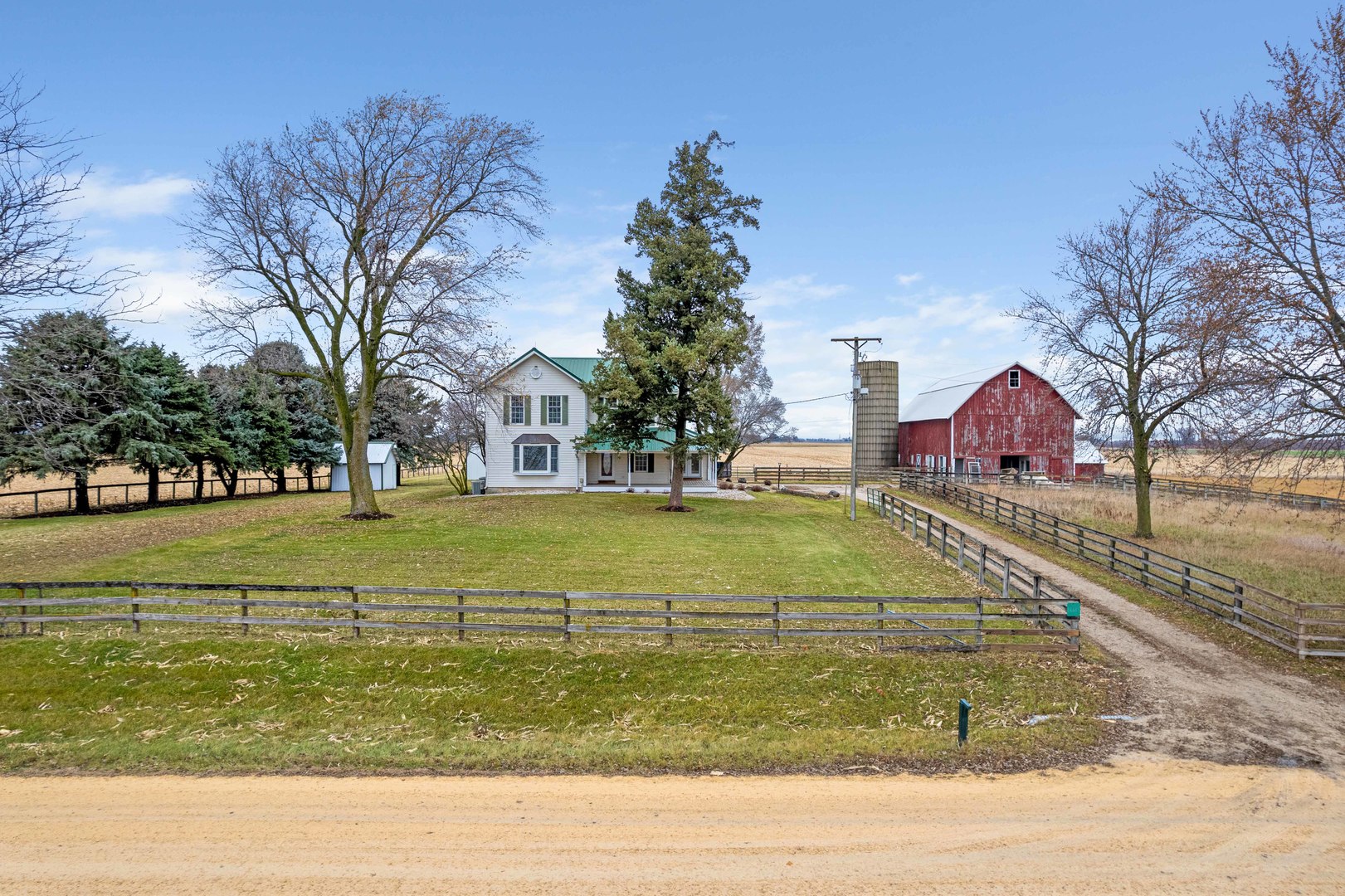 16645 Lasher Road, Hinckley, IL