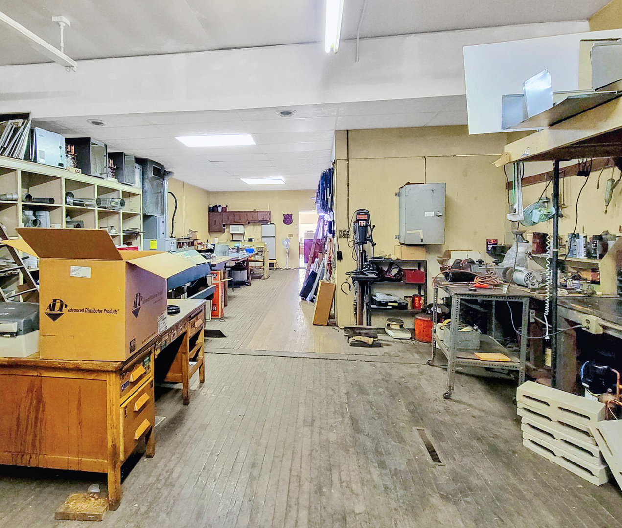 10050 S Ewing Avenue, Chicago, IL